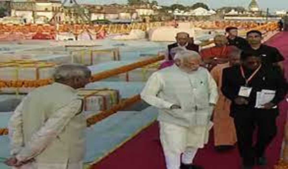 अयोध्या : राम कथा पार्क के लिए रवाना हुए मोदी, करेंगे दीपोत्सव का उद्घाटन